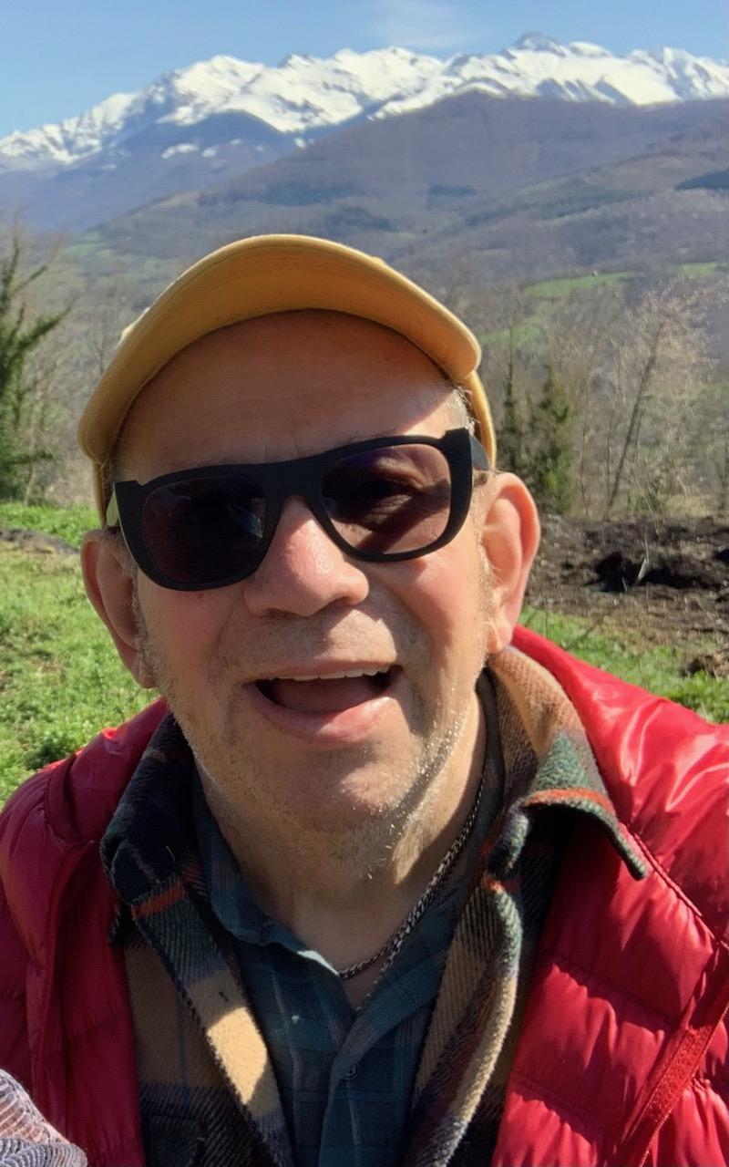 actor Jon Plowman large photo