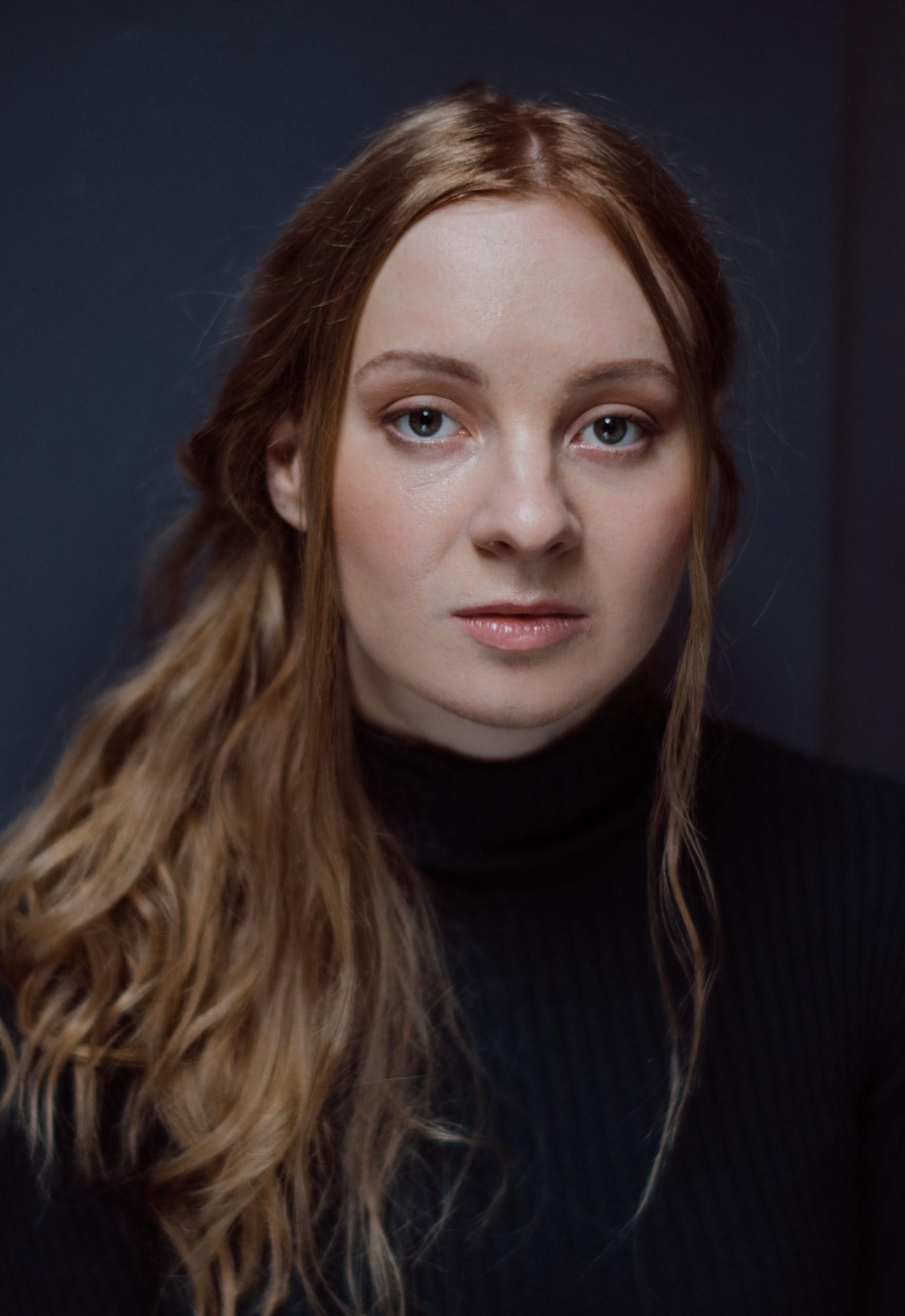 actor Claire Duncan large photo