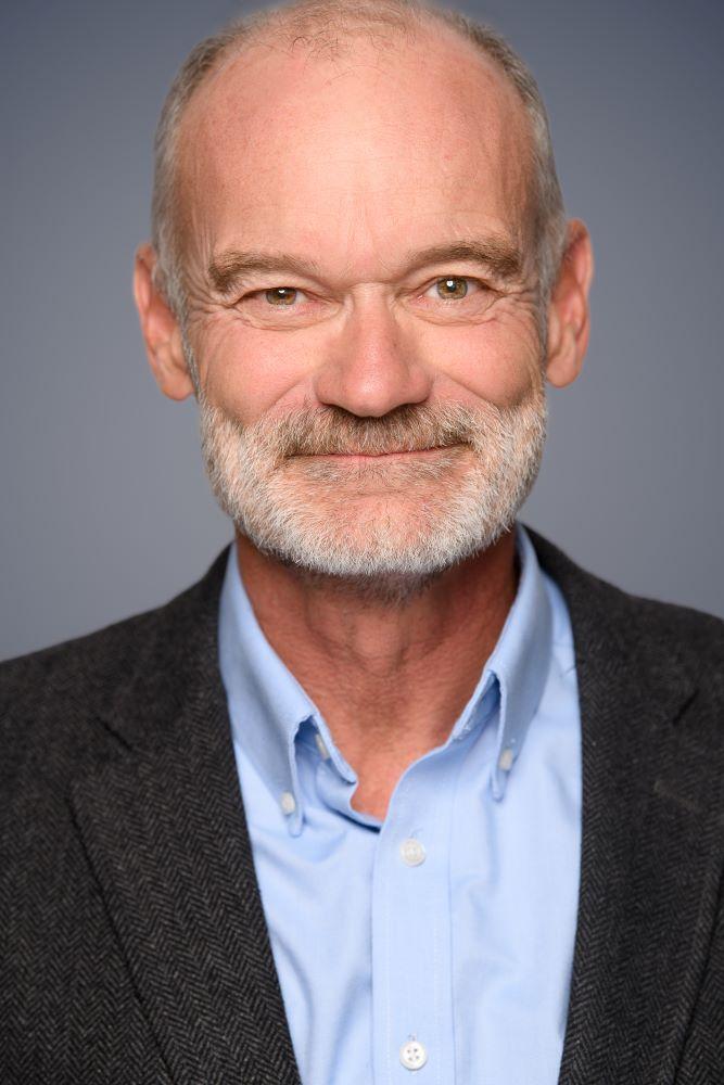 actor Justin Peach large photo