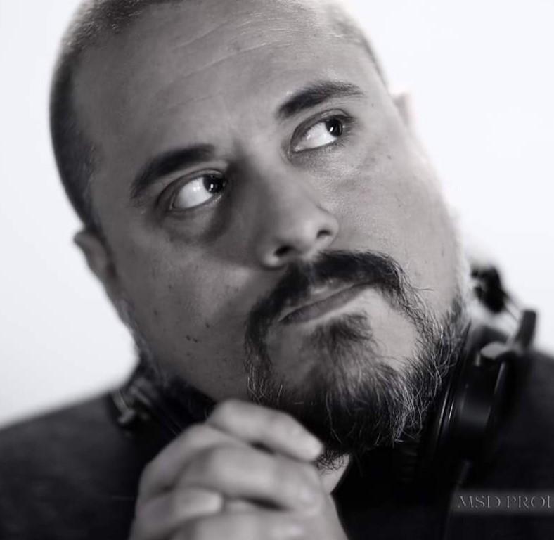 actor Albie Robles large photo