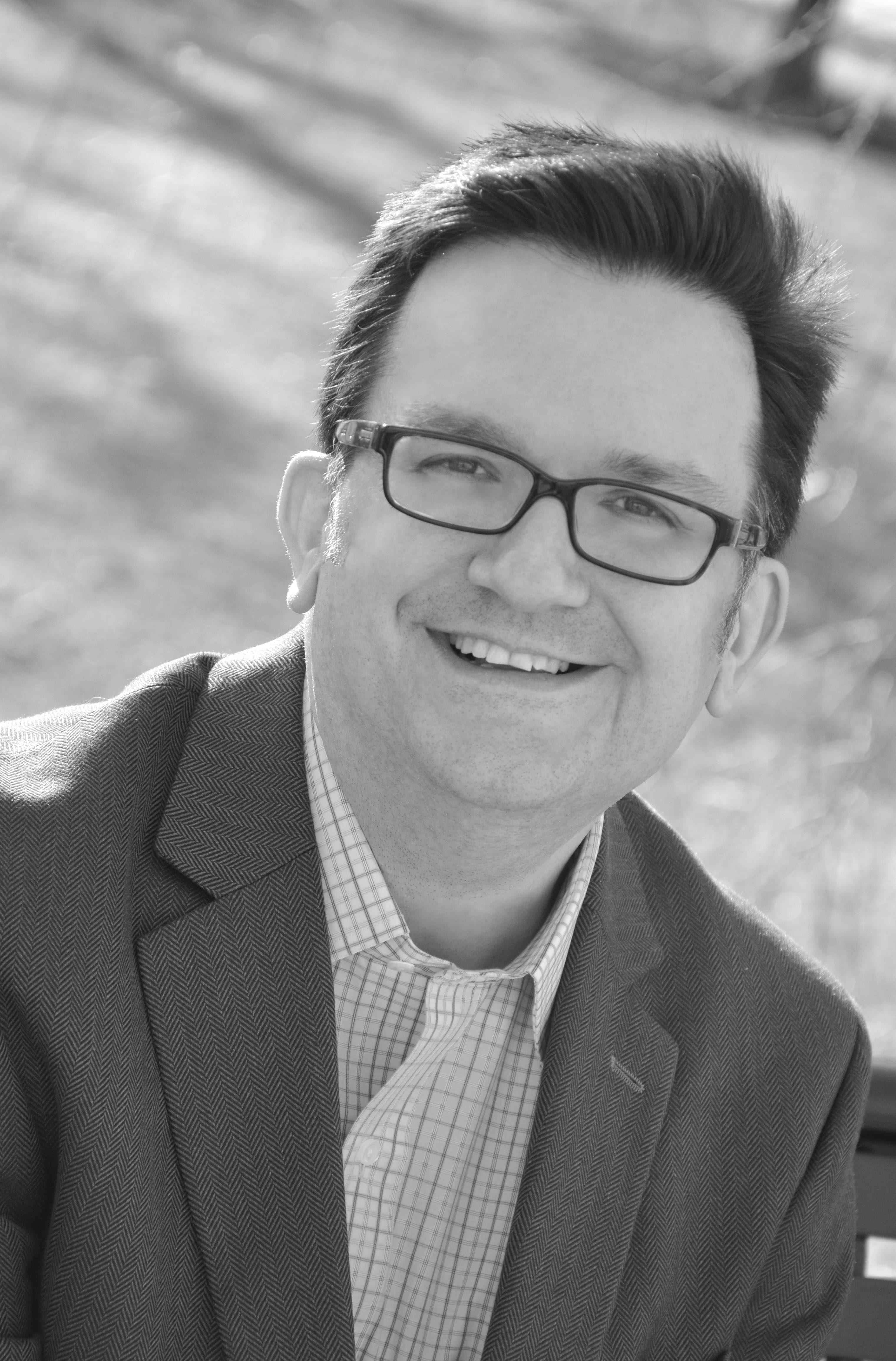 actor Kenneth Womack large photo