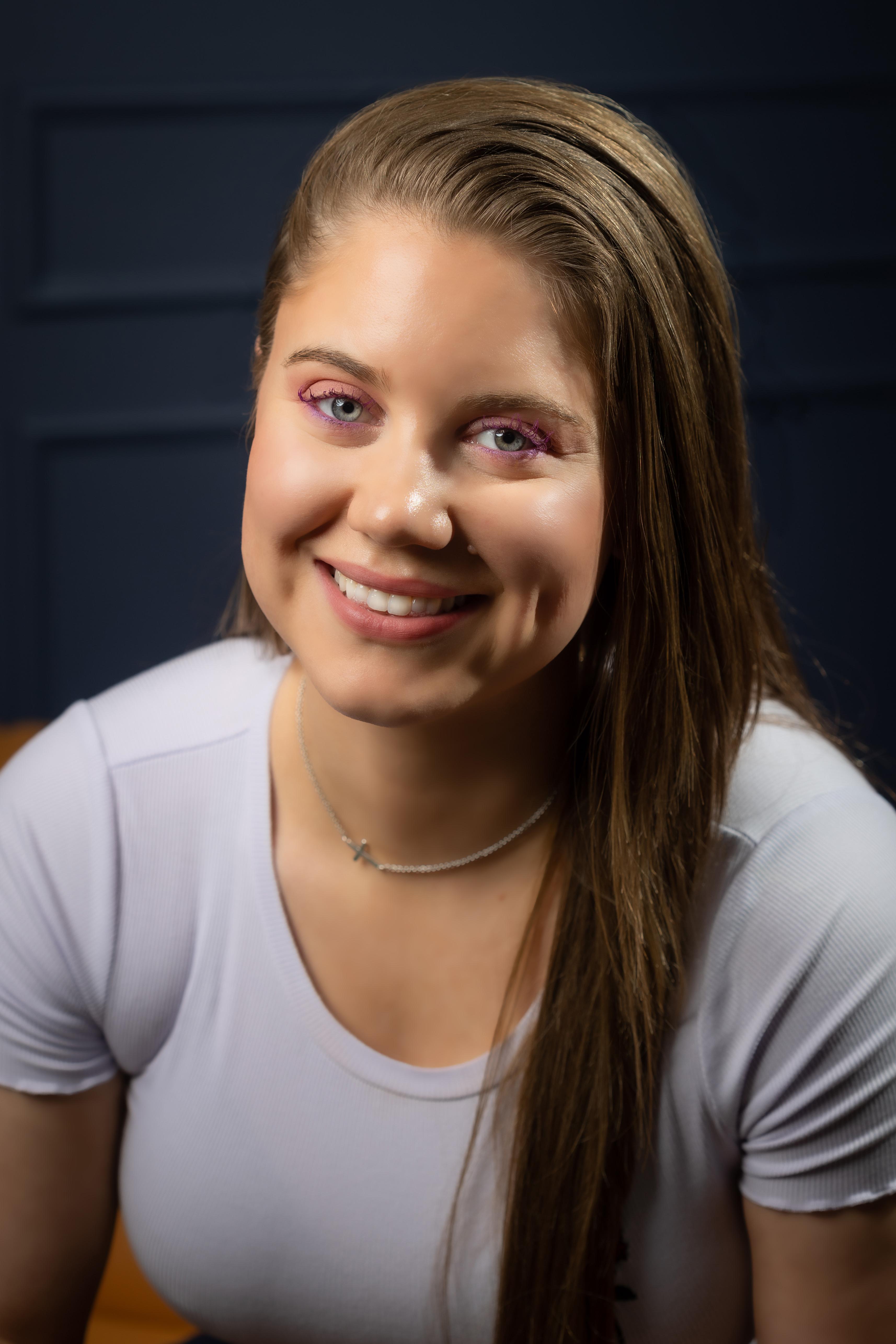 actor Paige Steakley large photo