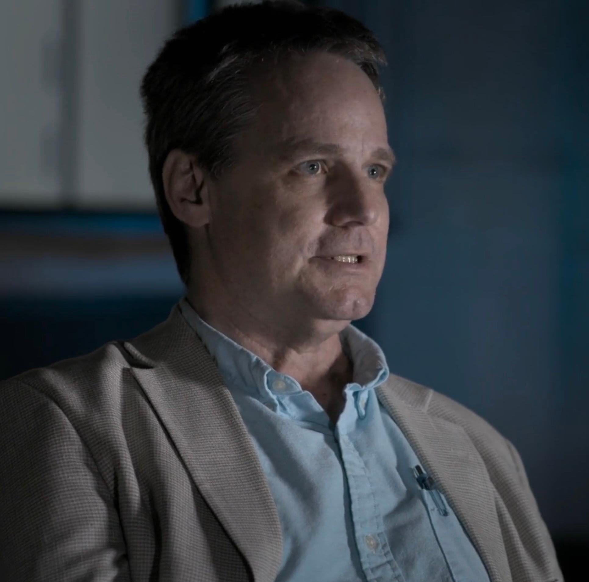 actor Tim Riley large photo