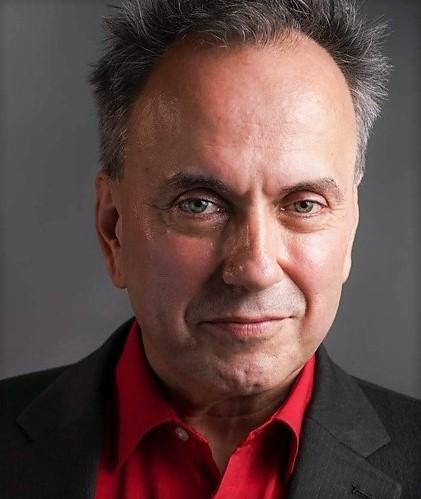 actor Michael Carrino large photo