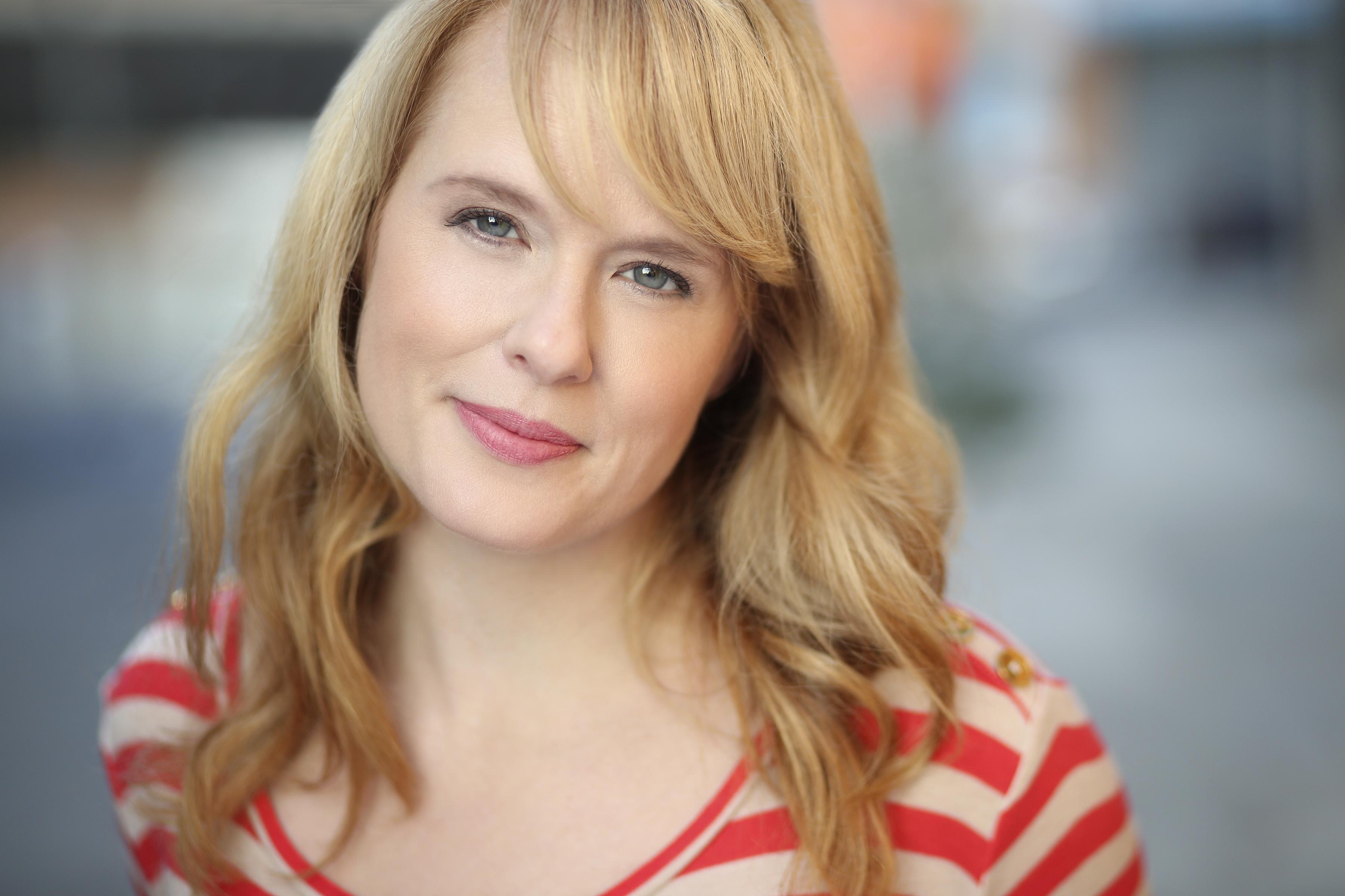 actor Jennifer Laine Williams large photo