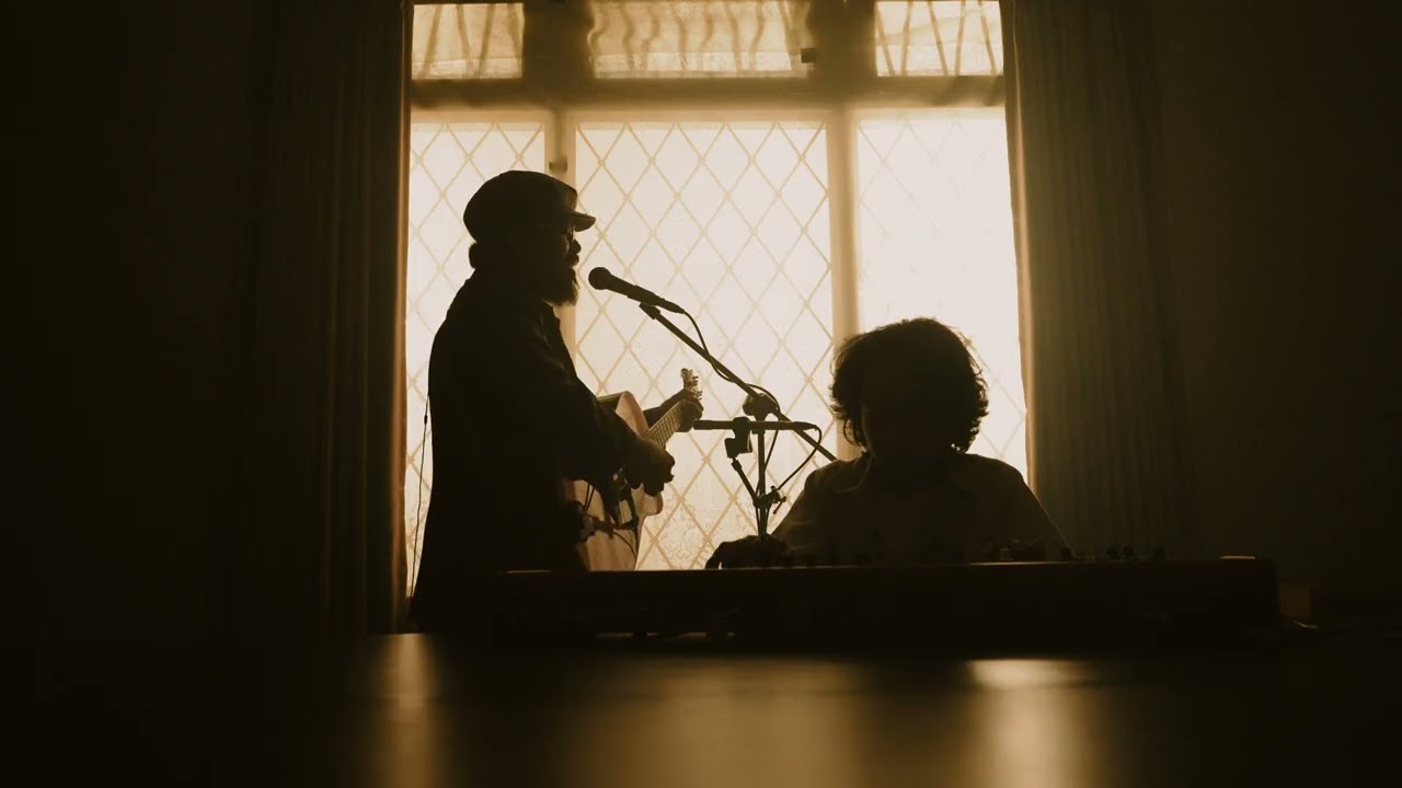 Rio Clappy - Bunga Abadi (Unplugged Session) background