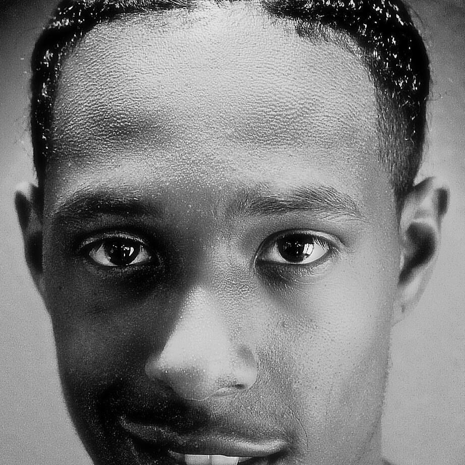 actor Adrian Coles large photo