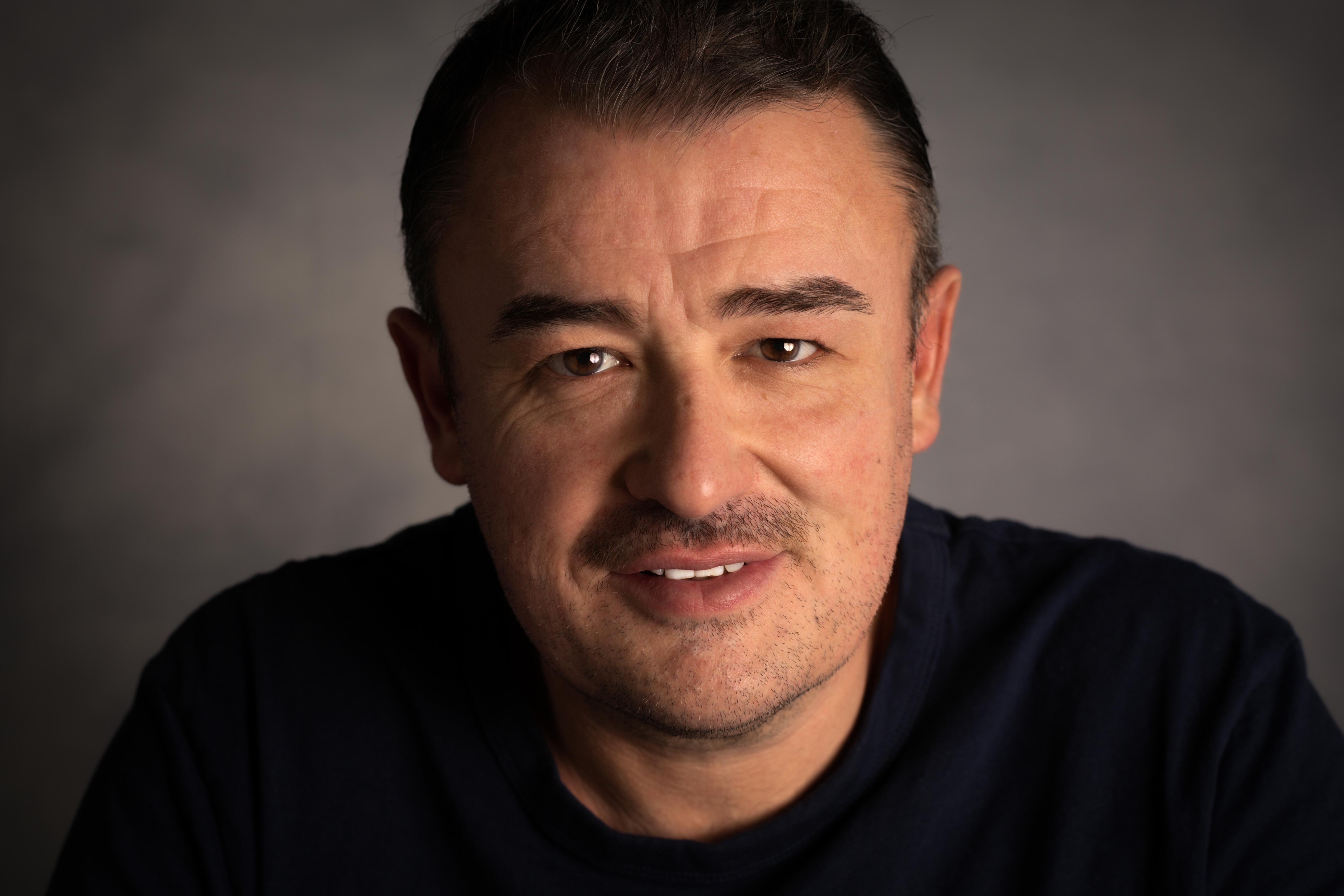 actor Wayne Banfield large photo