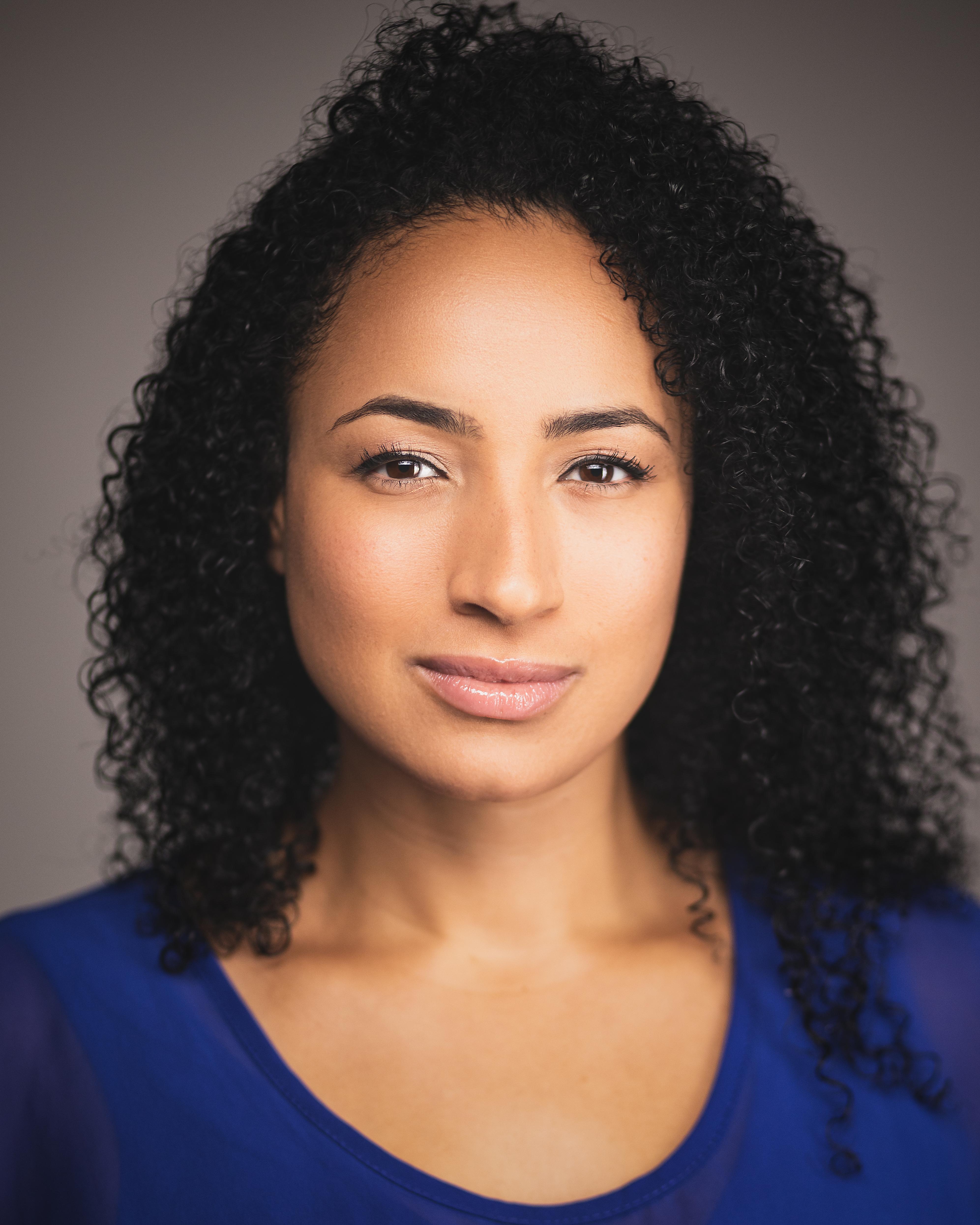 actor Stephanie Karam large photo