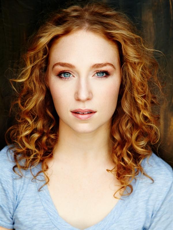 actor Emily Eskell large photo