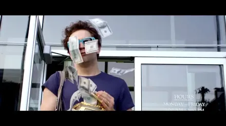 Trailer thumbnail