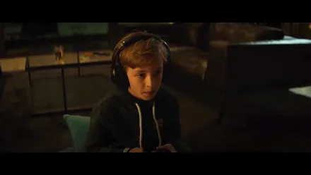 Trailer thumbnail
