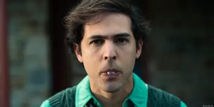 Trailer thumbnail