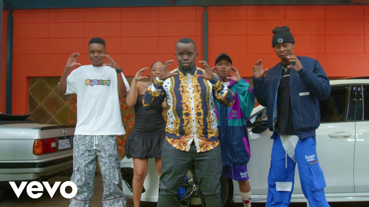 uKhome Lotto (Official Music Video) background