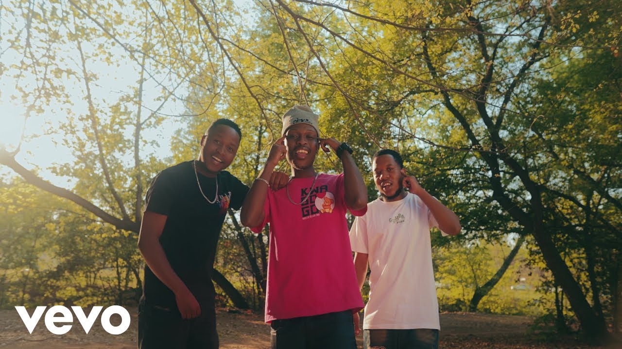 Amu Classic, Kappie, Djy Vino, Eemoh - Lalela ft. Mpho Spizzy, Chronic Killer background