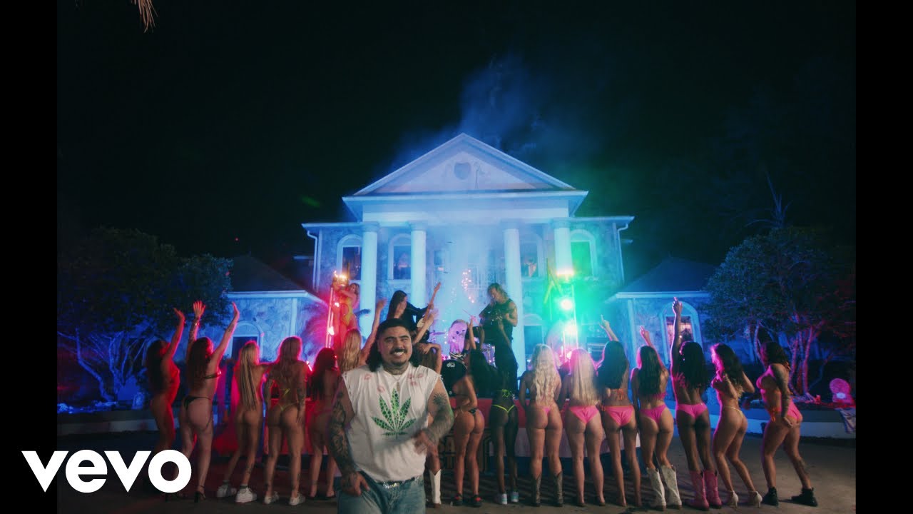 That Mexican OT, Lil Wayne - Baby Mad At Me (Official Music Video) background