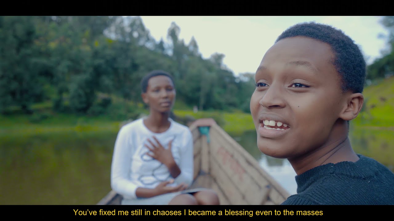 ADONAÏ by Vestine and Dorcas (official video 2021) background