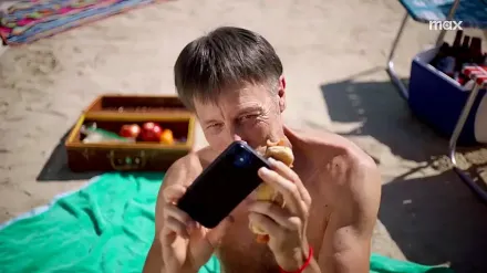 Trailer thumbnail
