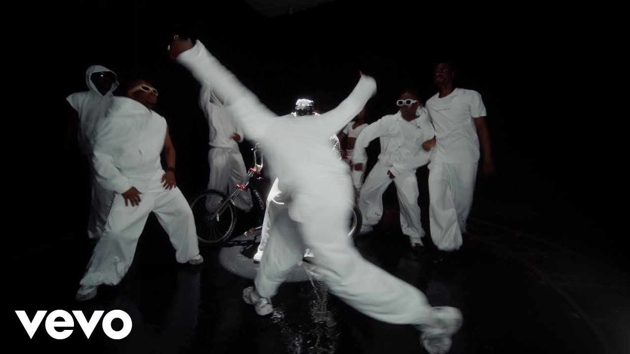 Ayo Maff - 7 LIVES (Official Video)