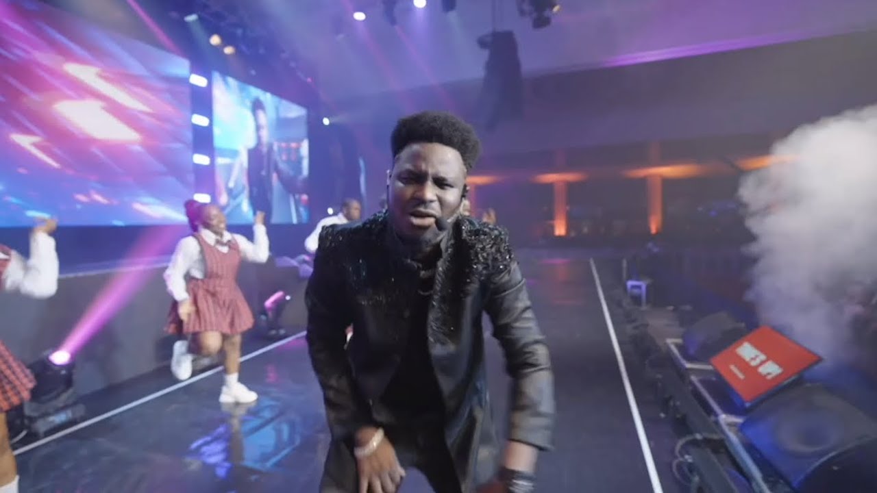 KENNYBLAQ X SEYI VIBES X SHALLIPOPI = SEYISHALLI π background