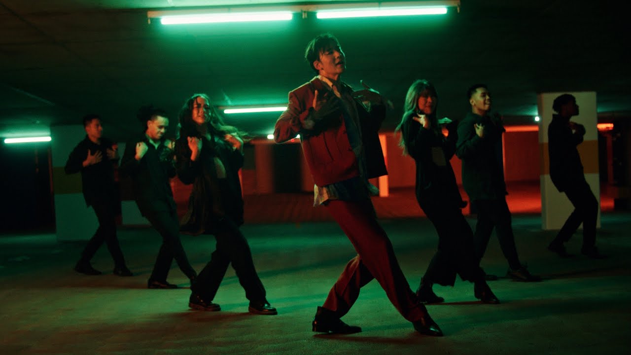 KEVIN WOO 'Got It' (Official Video) background