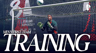 Squadra al lavoro a Milanello | Allenamento background