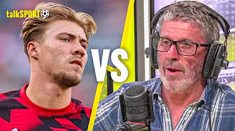 "Got to be REPLACED!" Andy Goldstein & Andy Townsend DISAGREE over Rasmus Højlund's future at United background