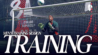 Squadra in palestra, lavoro in campo per Maignan | Allenamento background