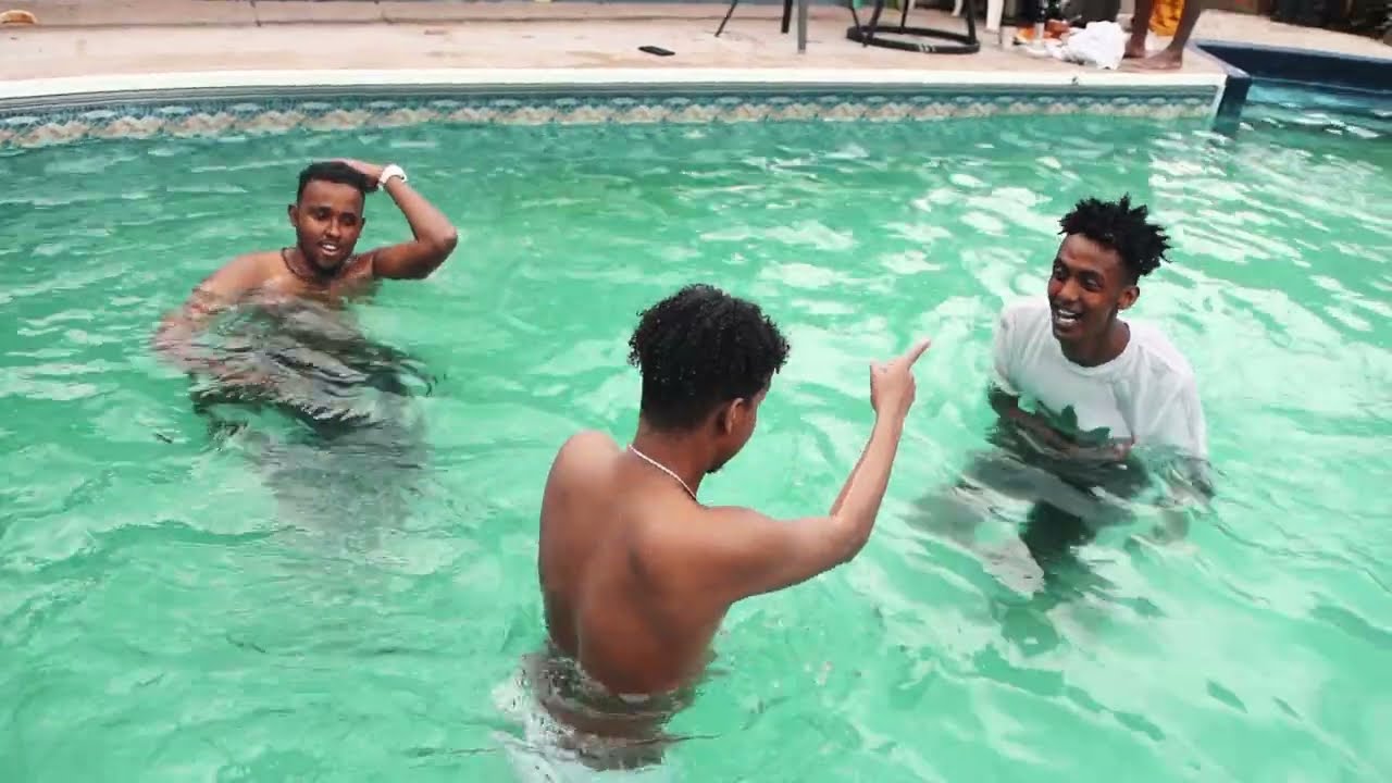 Sharma Boy - Buldaananaa (Waxba Igama Galin Official Music Video) background