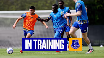 INTENSE SESSION IN UAE CAMP 💪 | EVERTON IN TRAINING background
