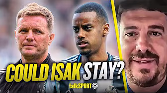 Alex Crook REVEALS Isak could still STAY at Newcastle despite REFUSING to play! background