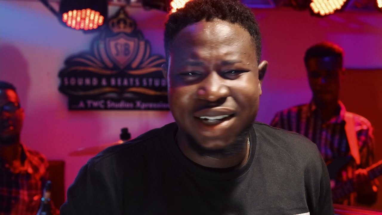 MOMENT OF PRAISE WITH TKEYZ
