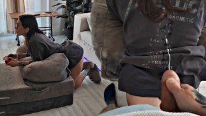 She didn't even notice how I cum all over her back!
