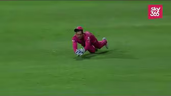 Quinton de Kock's AMAZING Diving Catch! | CPL 2025