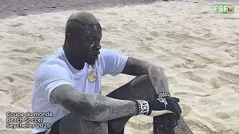Coupe du monde Beach Soccer: Première séance d'entrainement des Lions avant la compétition background