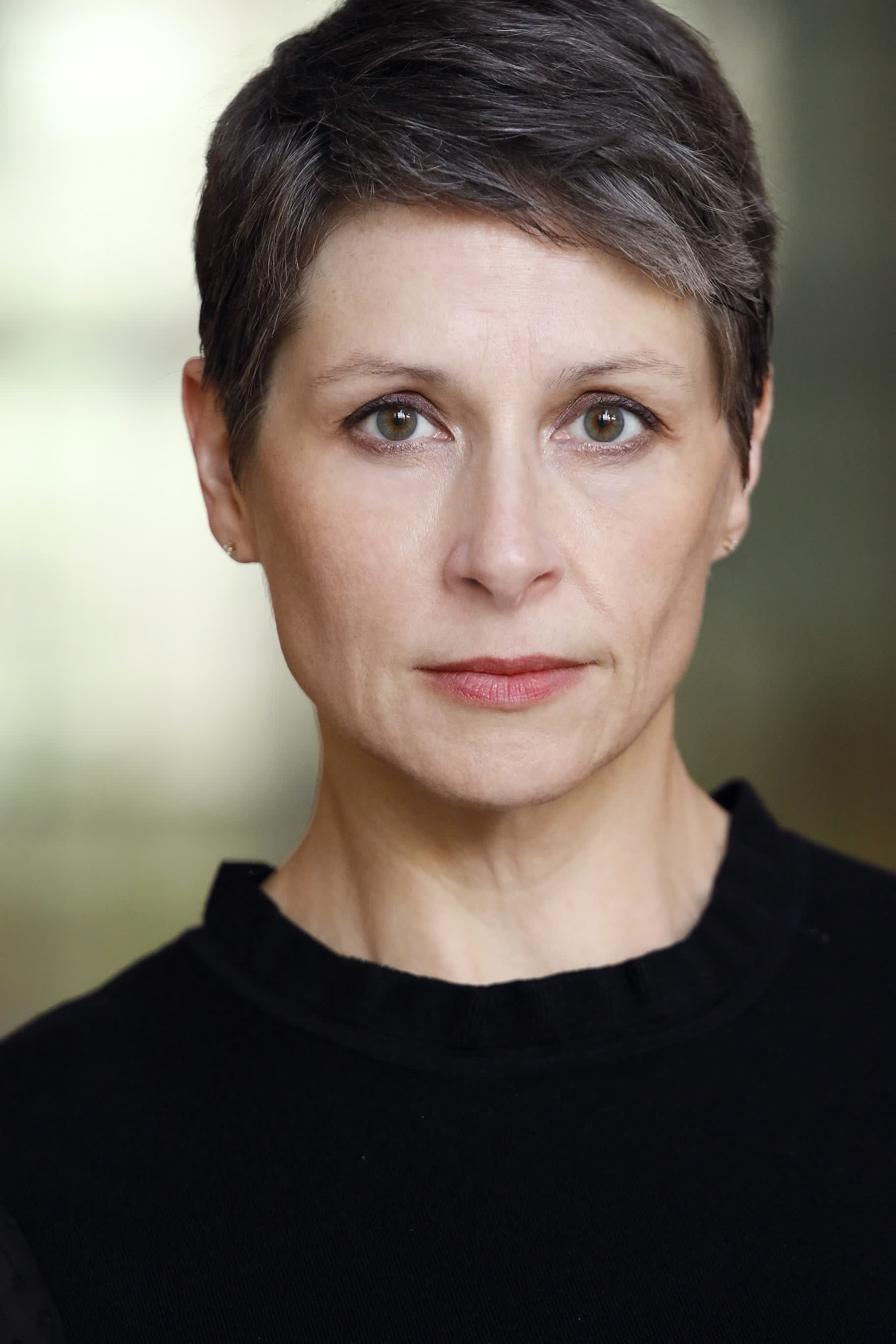 actor Jen Brown large photo