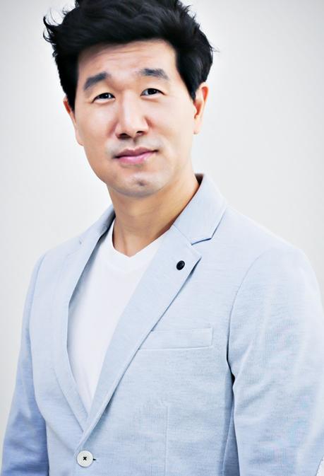 actor Hoon Song large photo