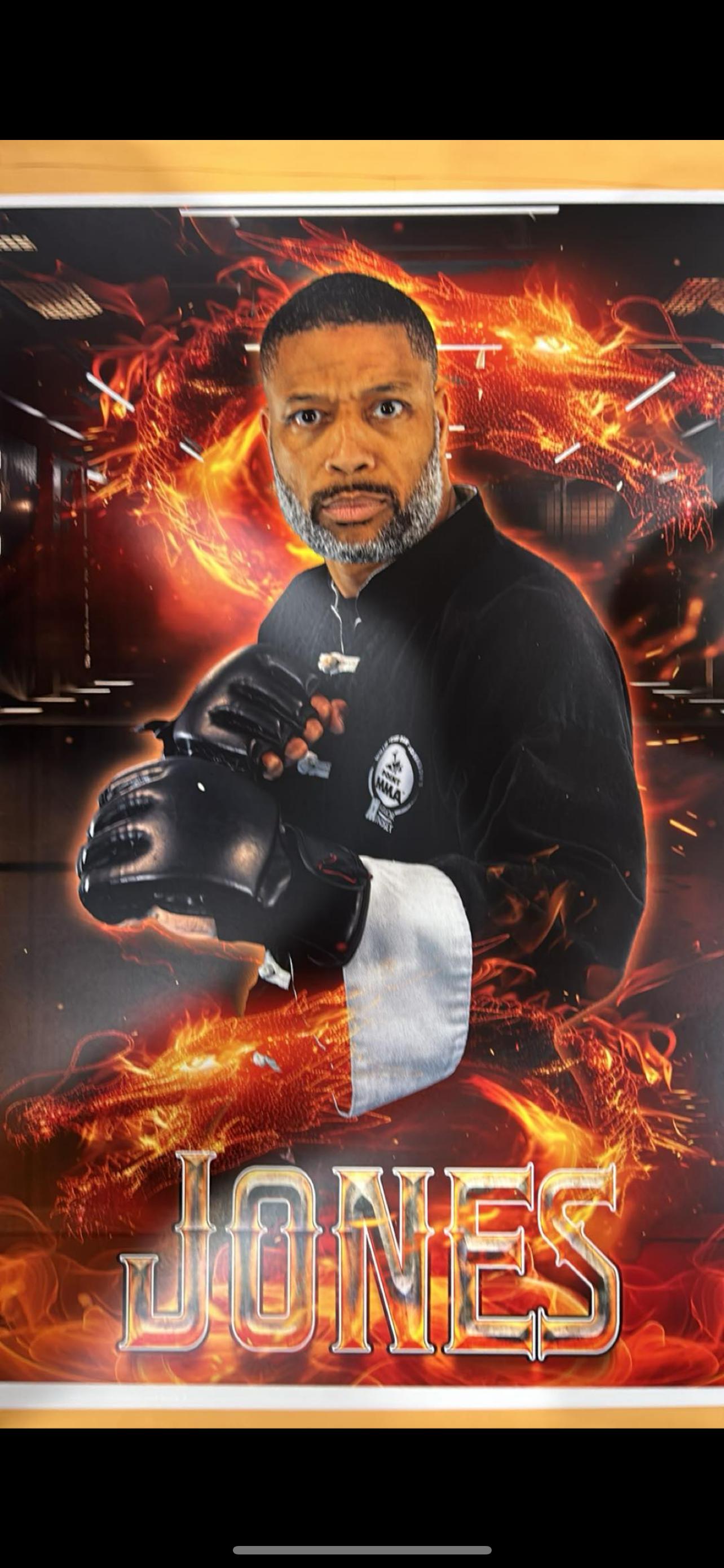 actor Tony Jones large photo