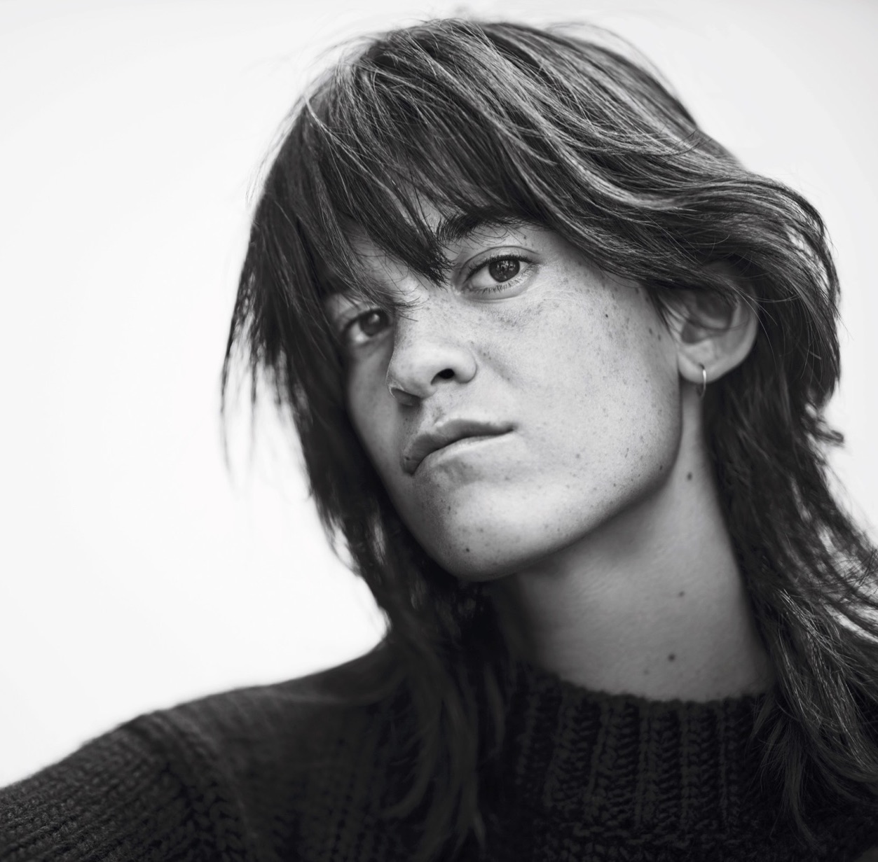 actor Suzanne Lindon large photo