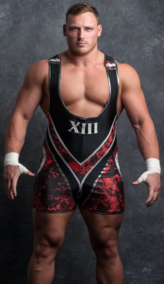 actor Luke Menzies large photo