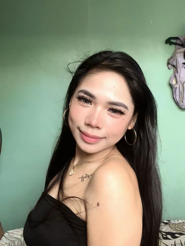 actor Marianne Villegas large photo