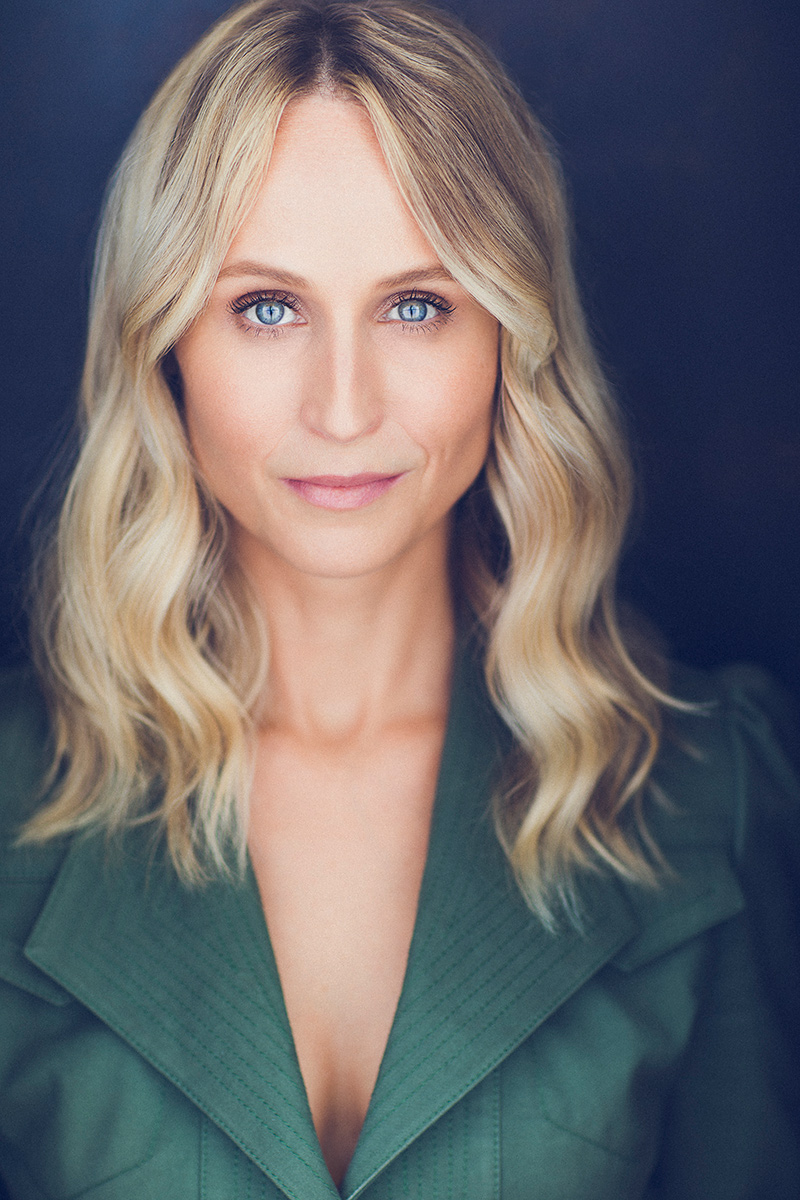 actor Katya Campbell large photo