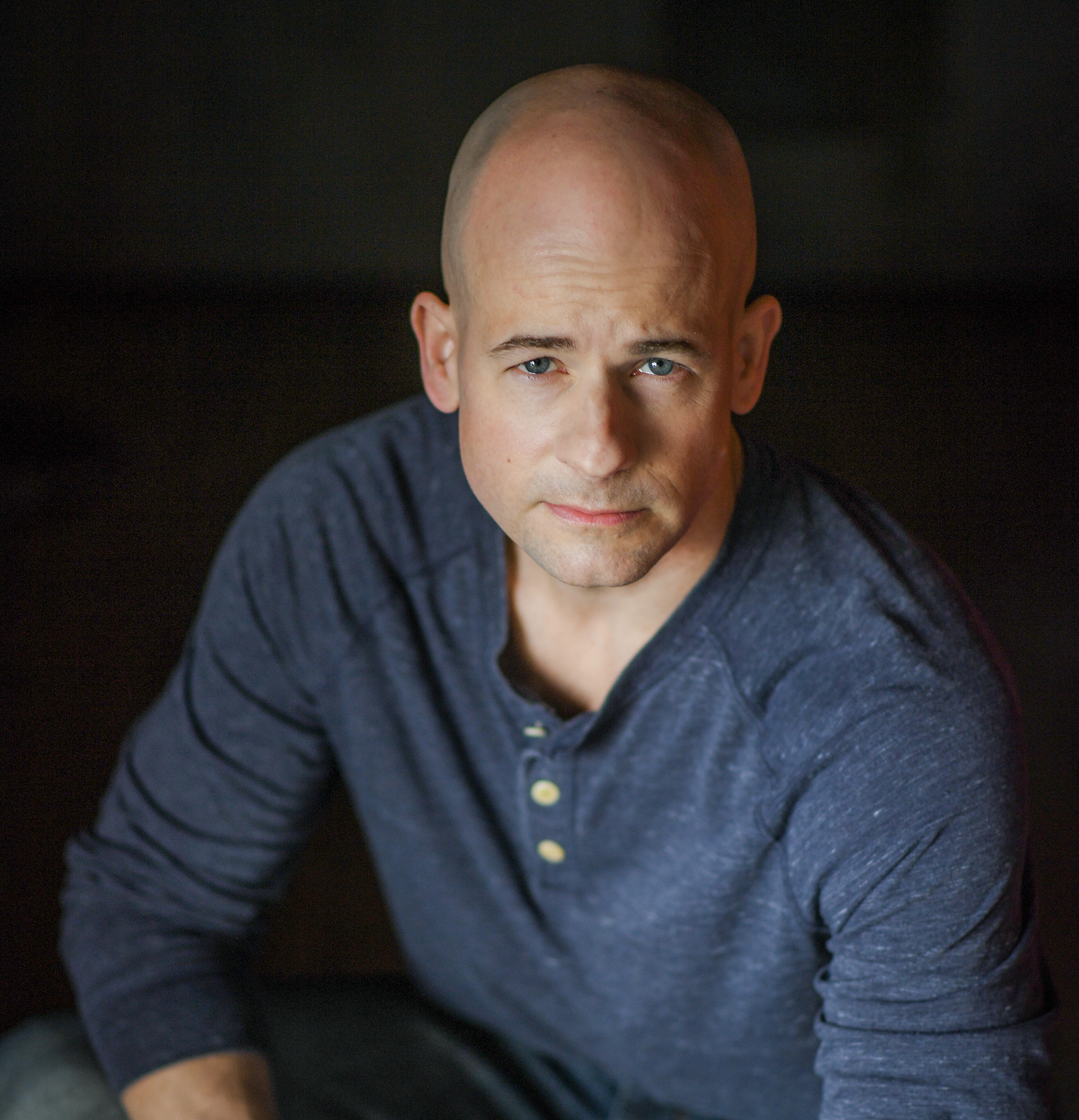 actor James Quinn large photo