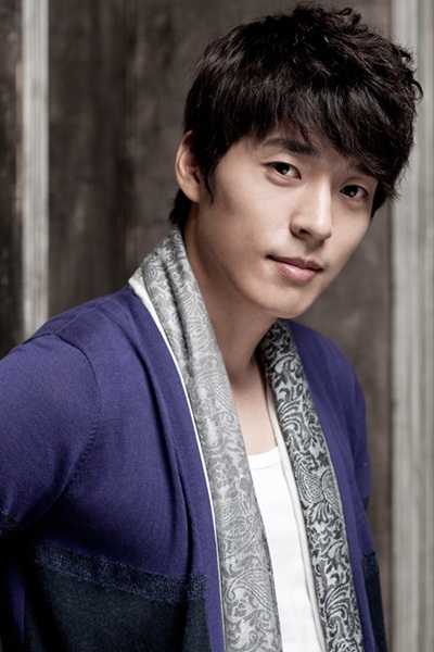 actor Ji-Seok Seo large photo