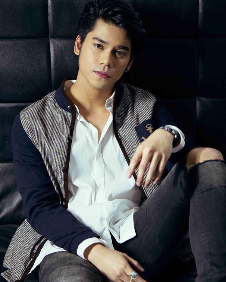 actor Mark Anthony Oblea large photo