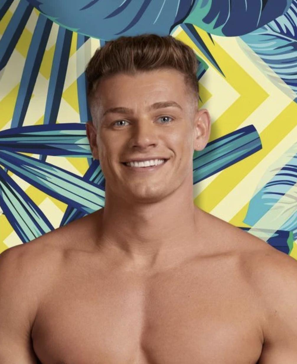 Callum Hole