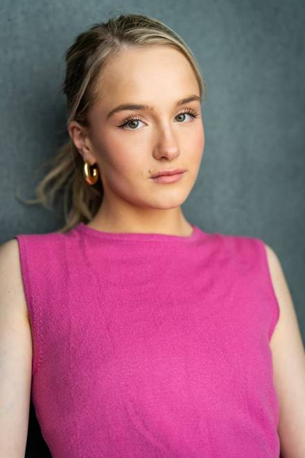 actor Miriam Petche large photo