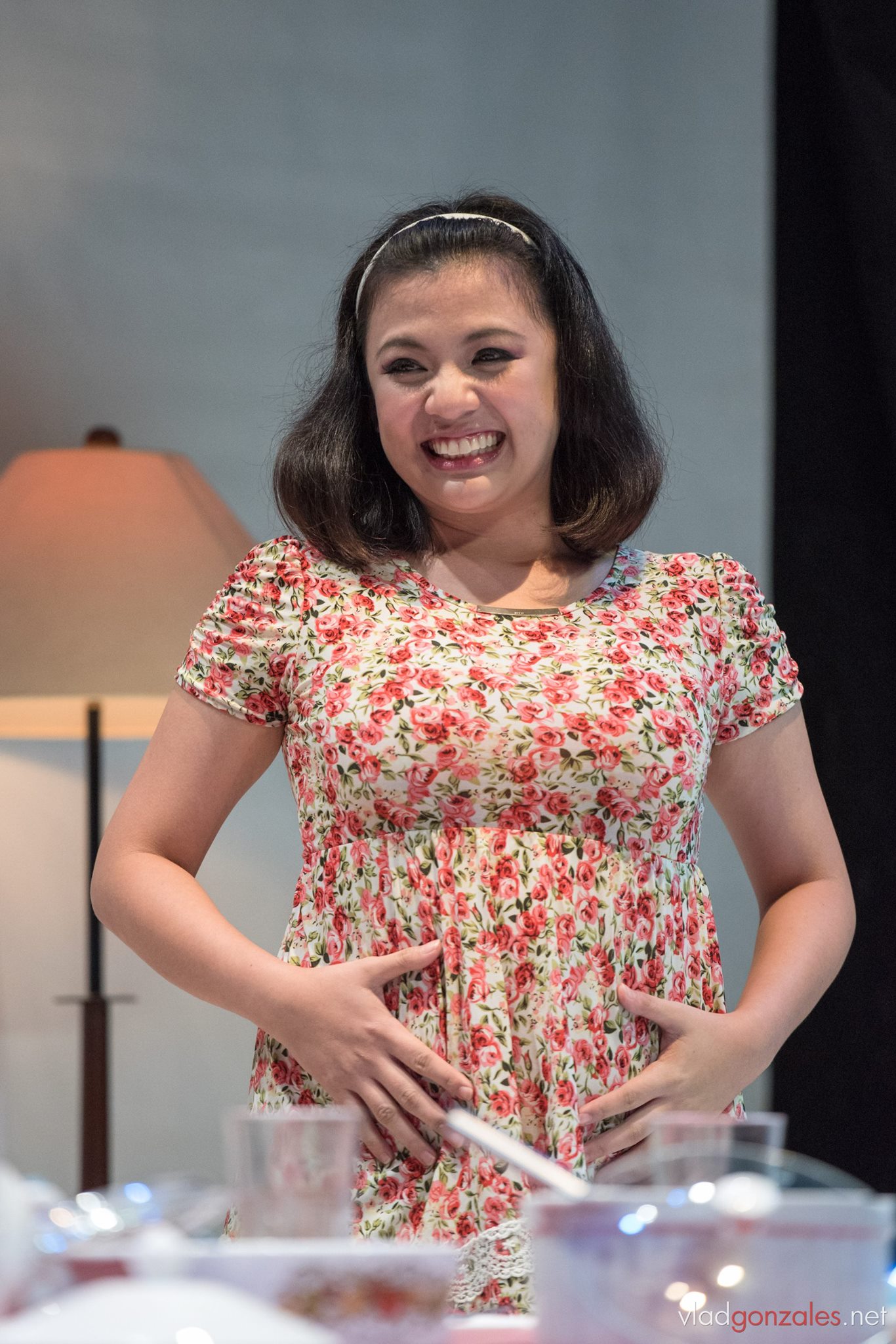 actor Adrienne Vergara large photo