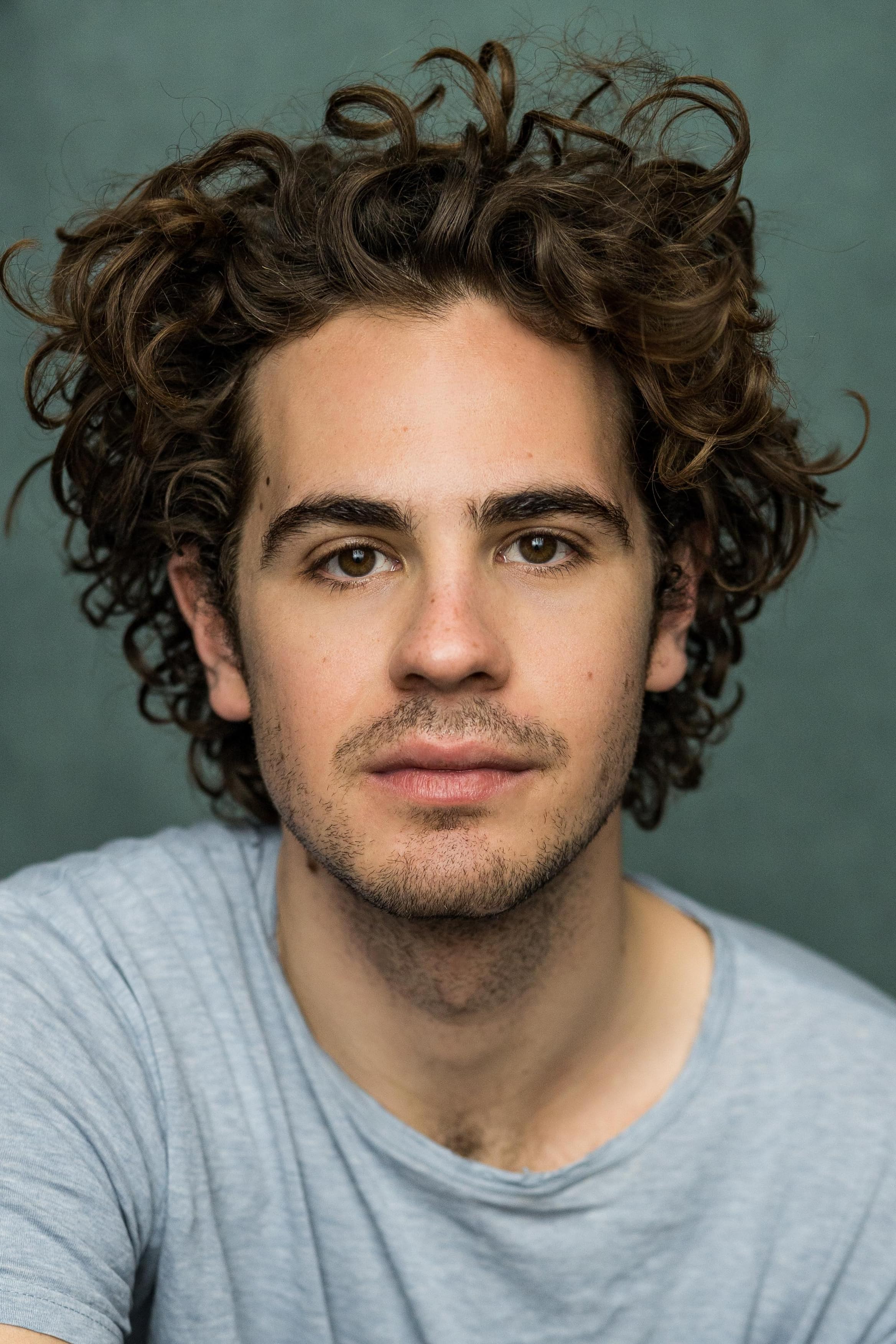 actor Calum Sivyer large photo