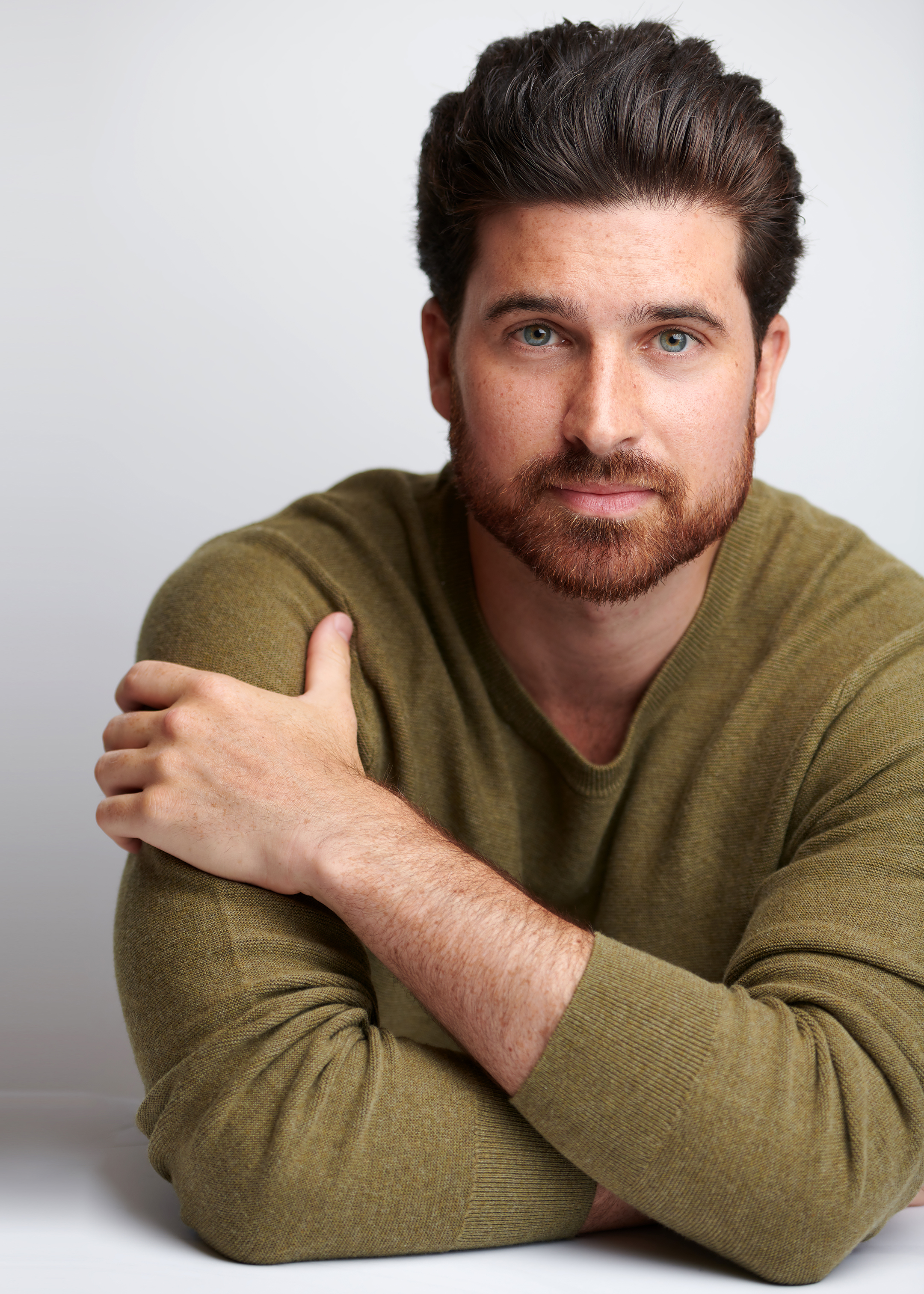 actor Tyler Scherer large photo